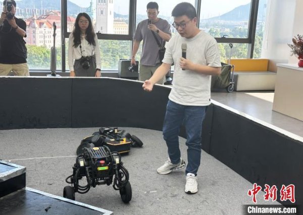 牛掌柜 活力中国调研行丨东莞机器人基地成初创企业“梦工厂”